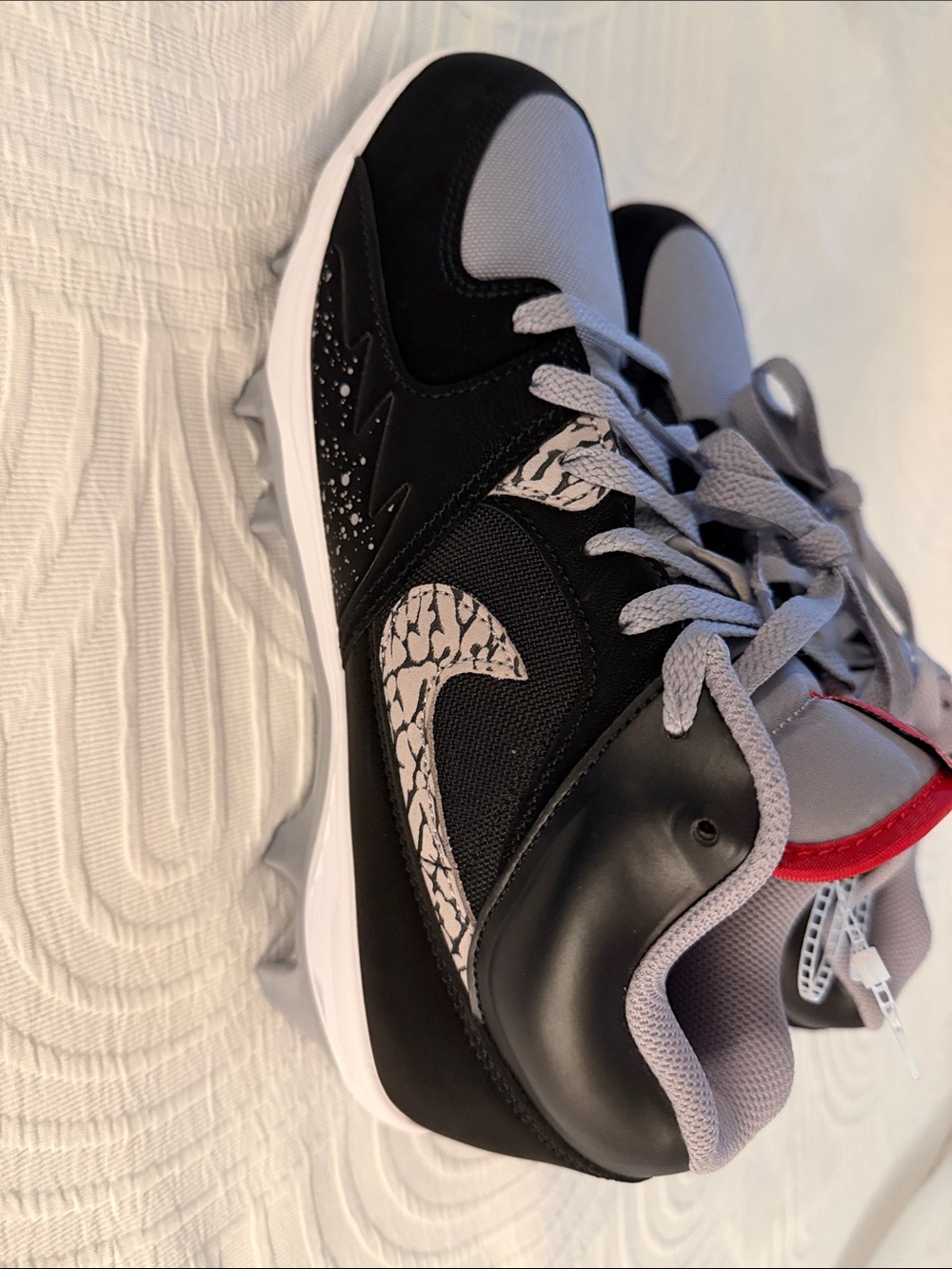 Air Jordan Cleats - Picture 2 of 4